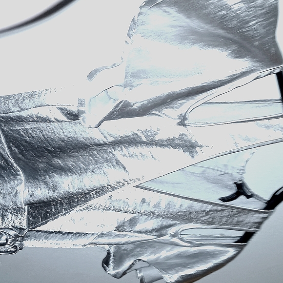 NWOT-Forever21-Deep V-neck side tie shoulder slit ruffle sleeve DRESS - Picture 6 of 8